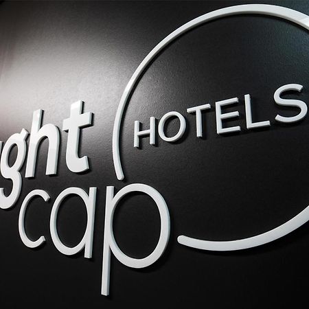 Nightcap At Fairfield Hotel Buitenkant foto